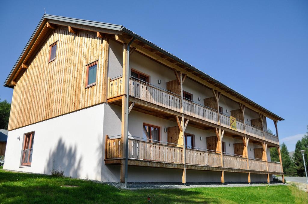 Jufa Hotel Hochrindl Exterior photo