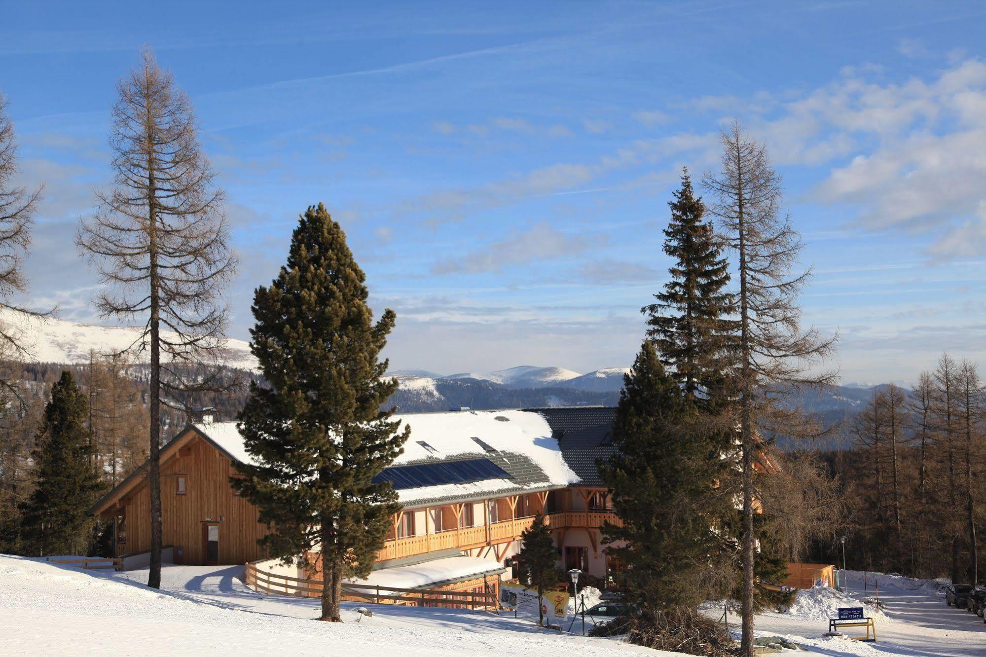 Jufa Hotel Hochrindl Exterior photo
